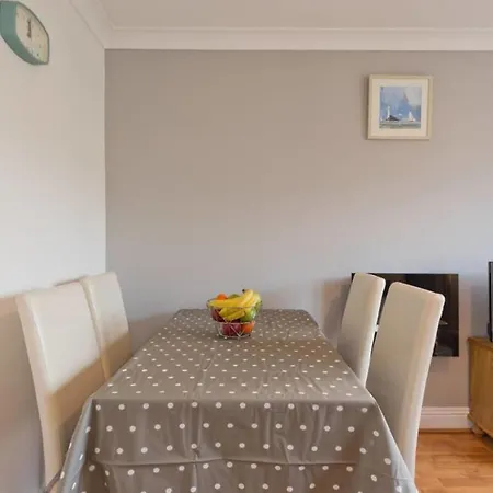 Bright & Modern City Centre 1 Apt Sleeps 4 Bacc44 *